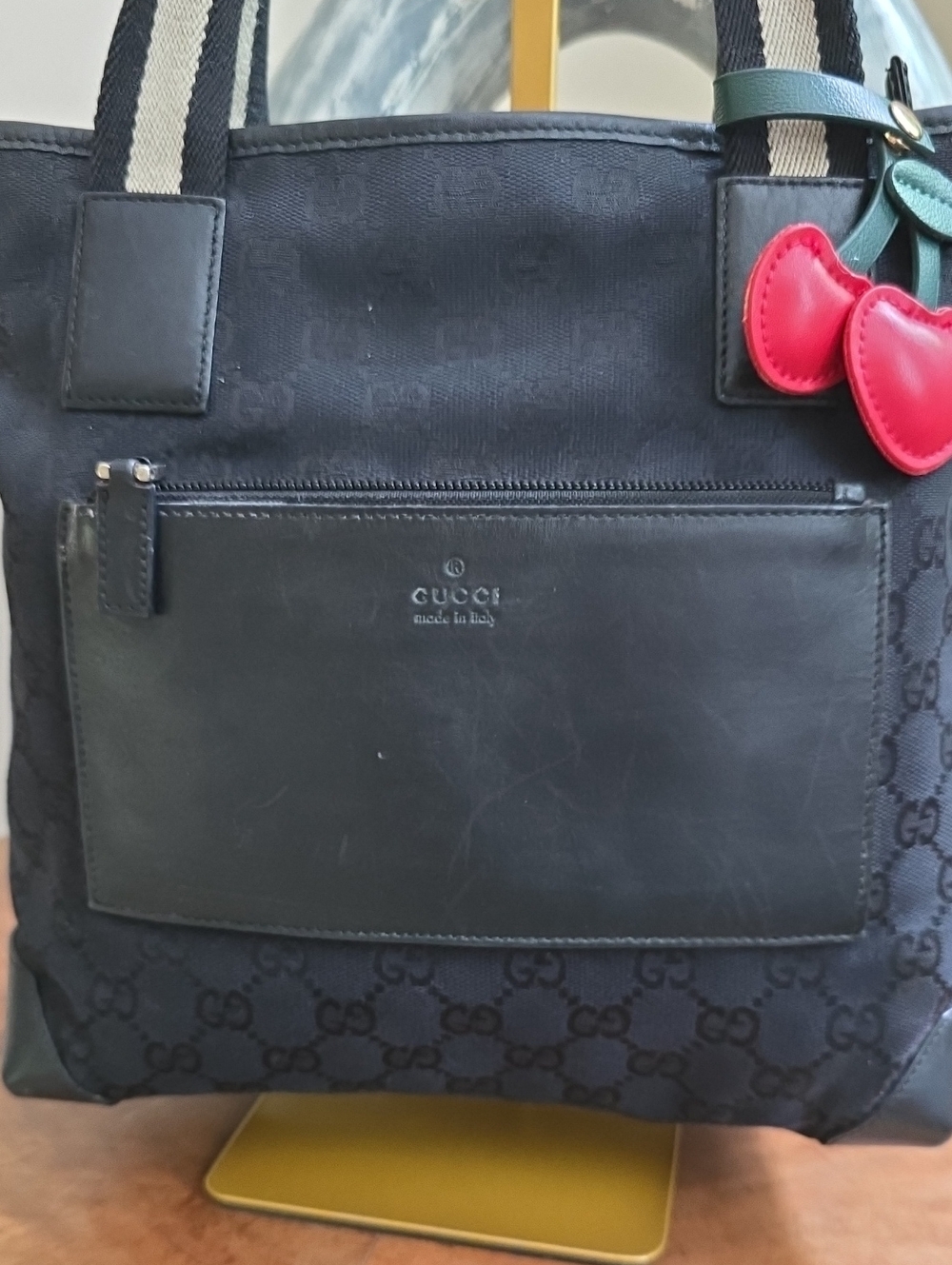 Gucci Black Canvas Shoulder Bag - Picture 8 of 8